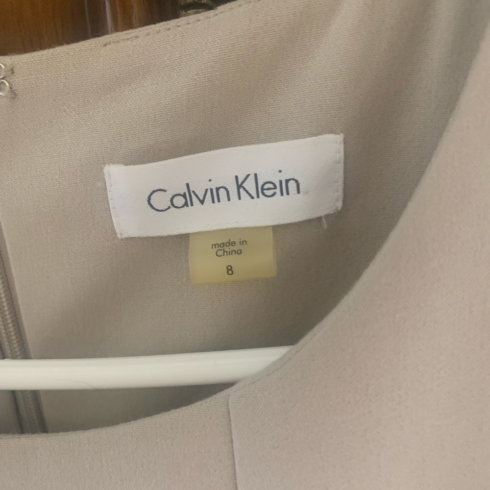Calvin Klein size 8 dress - Picture 2 of 3